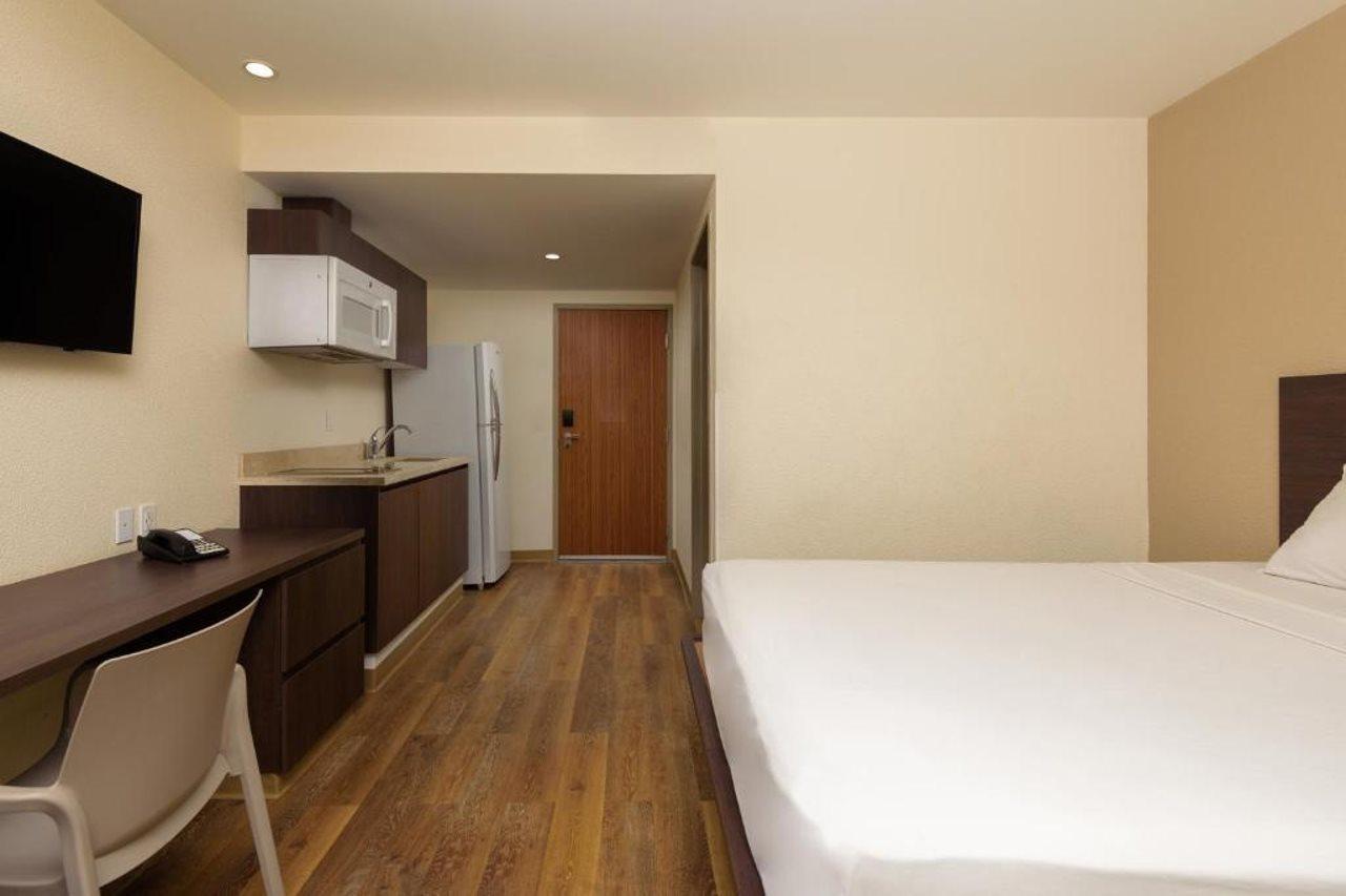 Extended Suites Queretaro Juriquilla Jurica Exteriér fotografie